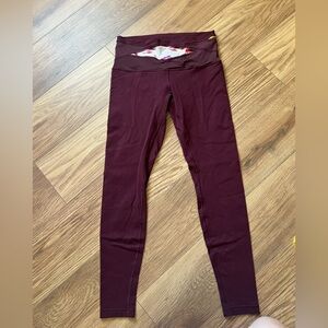 Lululemon Women’s Burgundy Reversible Workout Leggings